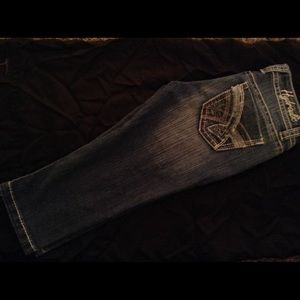 Hydraulic capris